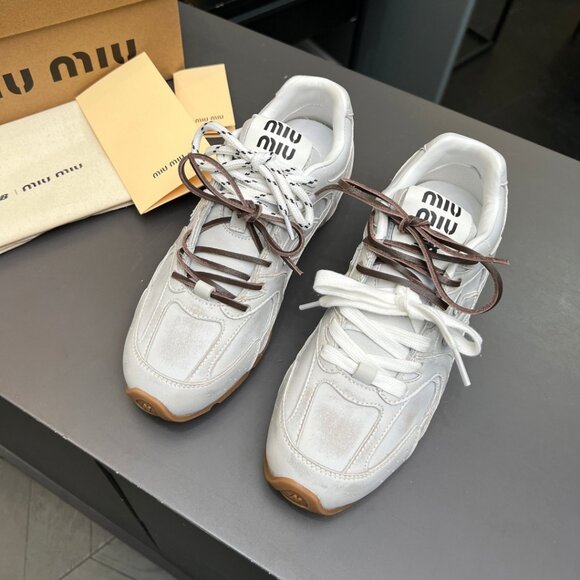 Miu Miu White and Brown Flats - Picture 4 of 5
